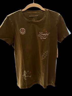 Lucky Brand Women's Grateful Dead Multi Hit Classic Crewneck Embroidered T-Shirt